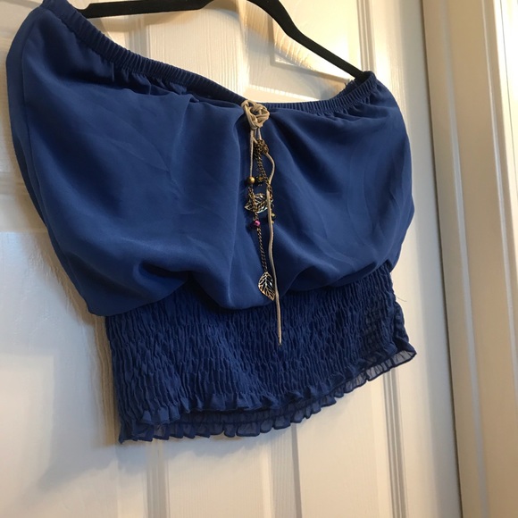 Halter top - Picture 4 of 4